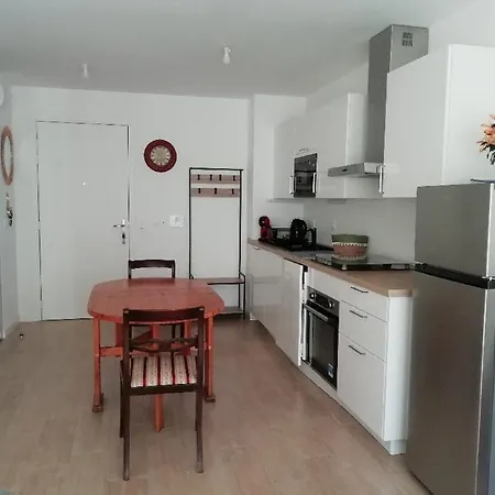 Appartement Centre Ville Arcachon Апартаменты *