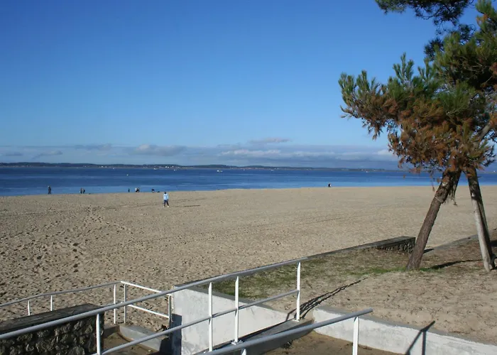 Appartement Centre Ville Arcachon Апартаменты *